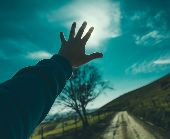 reachout_bg reachout_bg